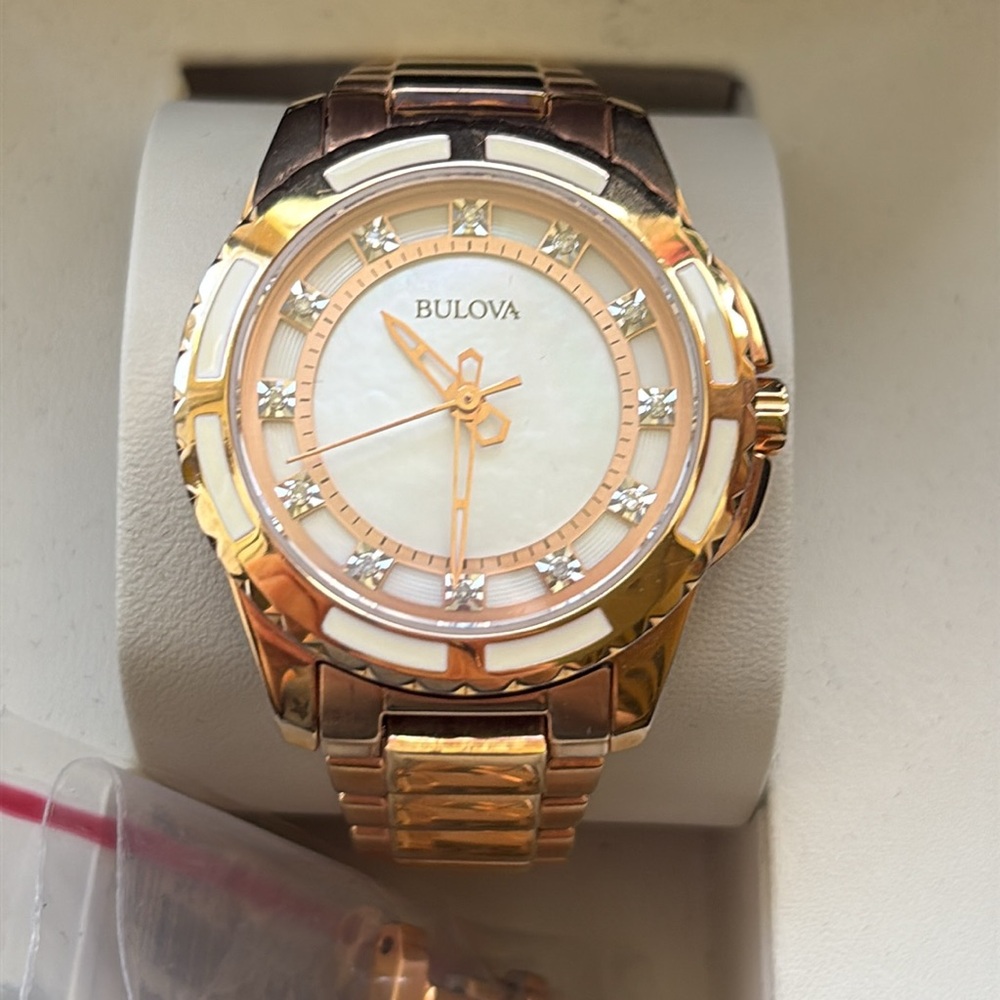 Bulova 98P141 Diamond Gallery Two-Tone Rose Gold Watch Pre-owned